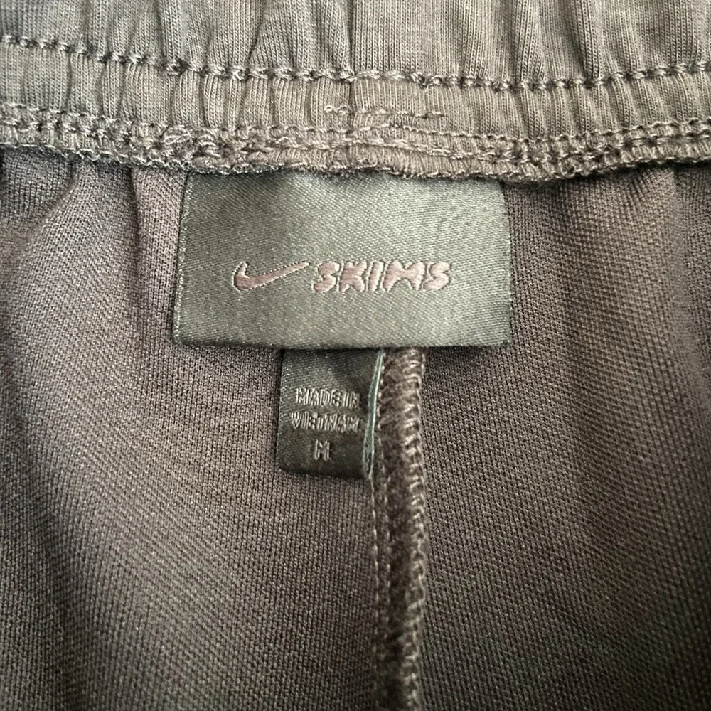 SKIMS nike side